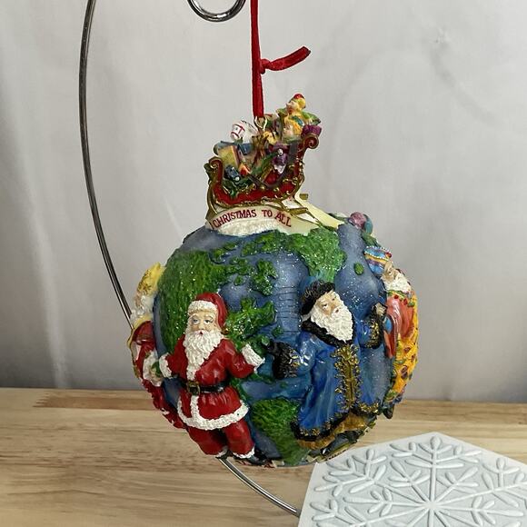 Christopher Radko Christmas Ornament - Santa's Around the World II - 2001 - Picture 6 of 12